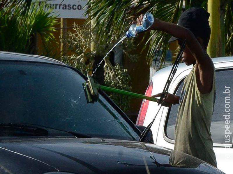 Conanda pede renda básica para famílias em condição de vulnerabilidade Conanda pede renda básica para famílias em condição de vulnerabilidade