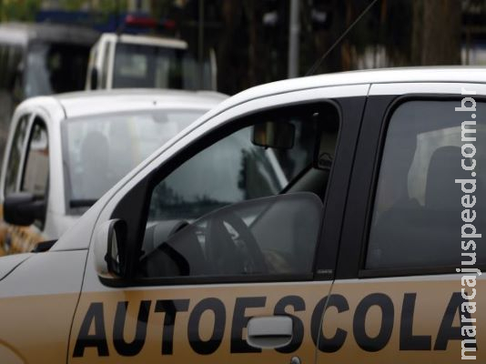 Detran-MS estende prazo e alunos têm 18 meses para concluir processo da 1ª habilitação