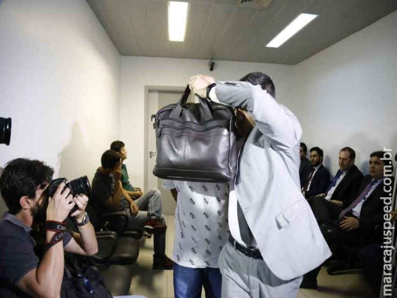 Durante audiência, aquidauanense diz para juiz que deixou filho se afogando até morrer Durante audiência, aquidauanense diz para juiz que deixou filho se afogando até morrer