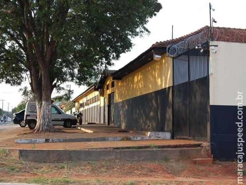 Enfermeiro é flagrado tentando entrar com 100g de maconha em presídio