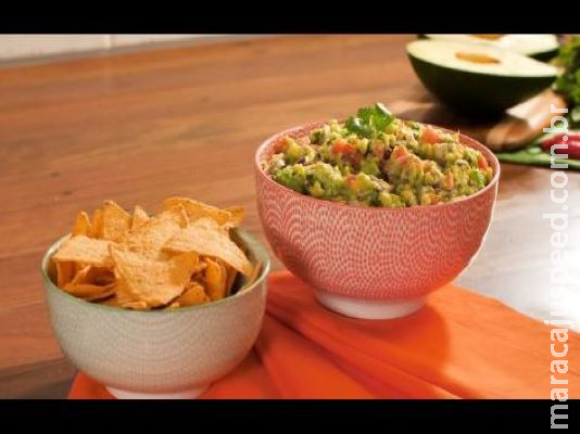 Guacamole é receita fácil para fazer durante o isolamento Guacamole é receita fácil para fazer durante o isolamento