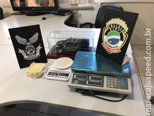 Mãe dá abrigo para filho e acaba presa com droga avaliada em R$ 30 mil Mãe dá abrigo para filho e acaba presa com droga avaliada em R$ 30 mil