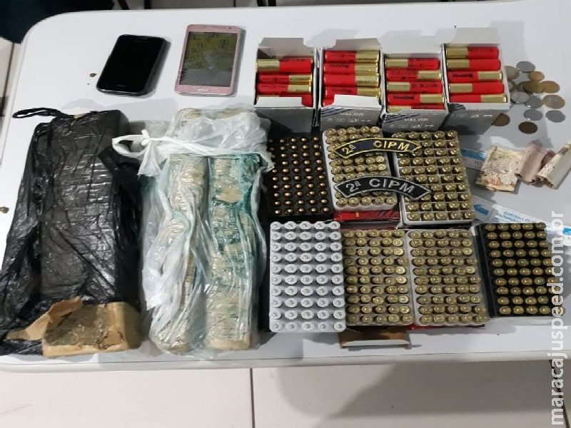Maracaju: Polícia Militar prende mulher de apenas 19 anos gestante por tráfico de drogas e tráfico internacional de arma de fogo Maracaju: Polícia Militar prende mulher de apenas 19 anos gestante por tráfico de drogas e tráfico internacional de arma de fogo