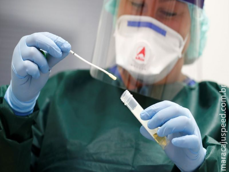 Ministério da Saúde convoca 5 mil médicos contra coronavírus