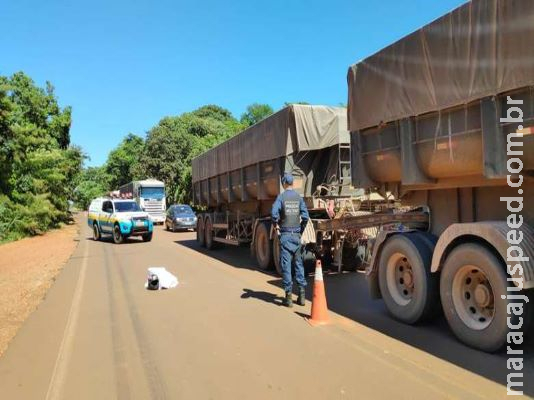 Motociclista morre ao ser atingida por caminhonete a caminho do trabalho