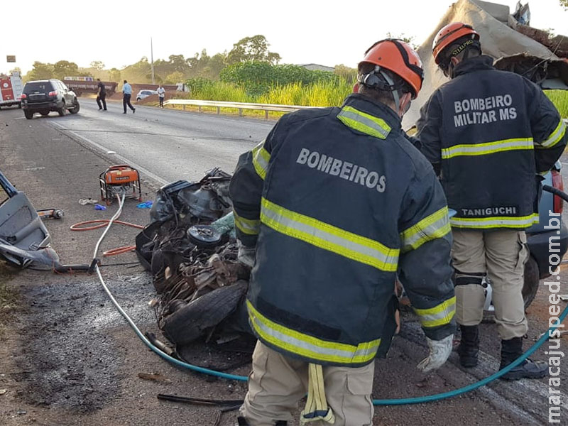 Motorista morre após colisão com ônibus na BR-262 em Miranda