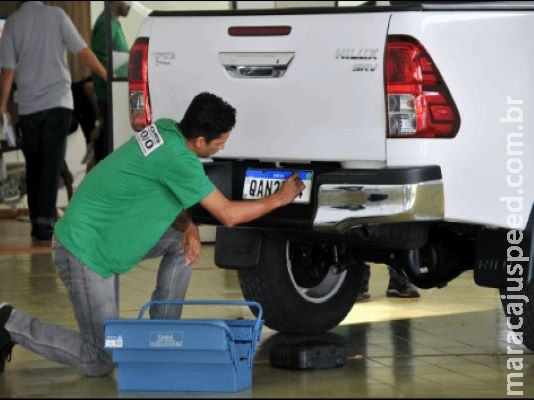 Placa Mercosul baixa até 11% na Capital e Procon ainda quer mais desconto
