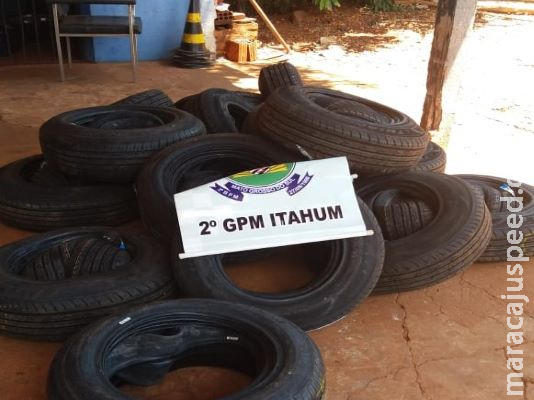 Polícia Militar apreende carga de pneus em Itahum Polícia Militar apreende carga de pneus em Itahum