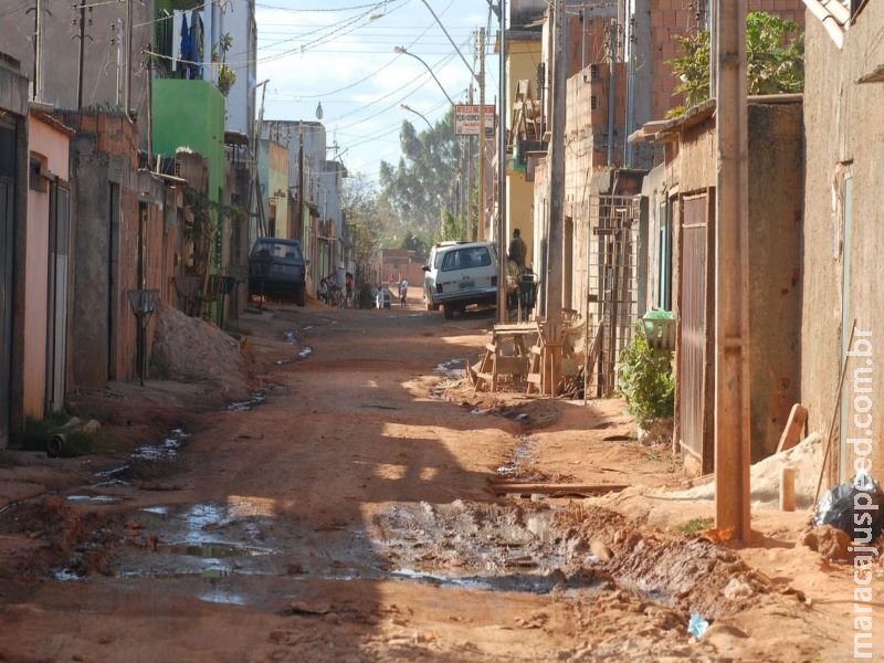 População pobre terá dificuldades em isolamento, afirma infectologista População pobre terá dificuldades em isolamento, afirma infectologista