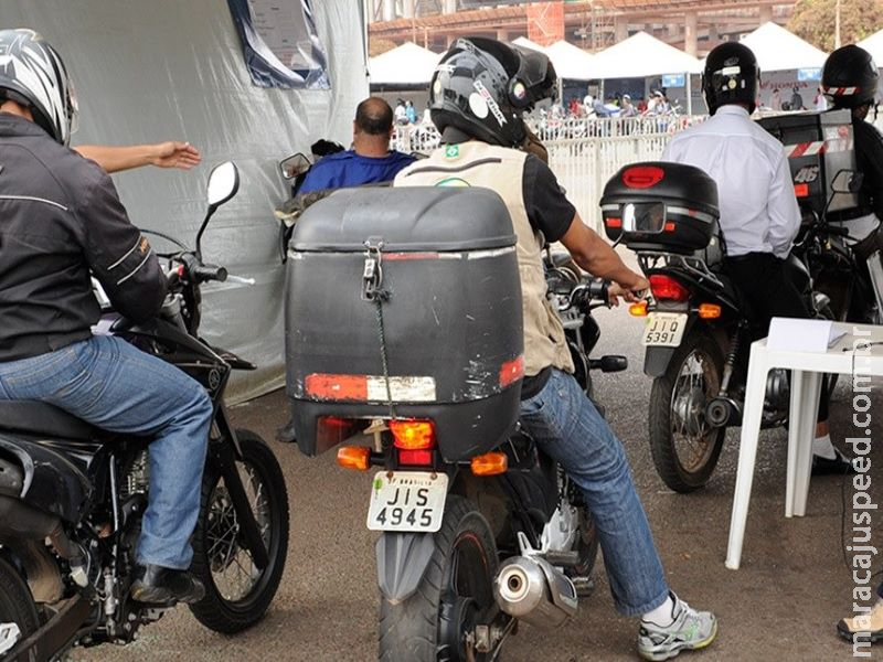 Projeto que garante seguro a entregadores de comida por aplicativo chega à CAS