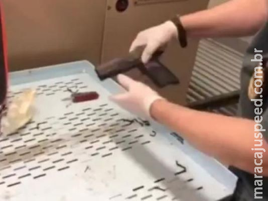 Quadrilha enviou mais de 300 armas dentro de luvas de luta pelos Correios Quadrilha enviou mais de 300 armas dentro de luvas de luta pelos Correios