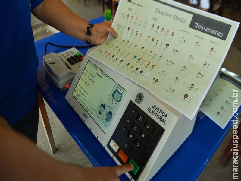 TSE e ministros do STF defendem lisura de urna eletrônica TSE e ministros do STF defendem lisura de urna eletrônica