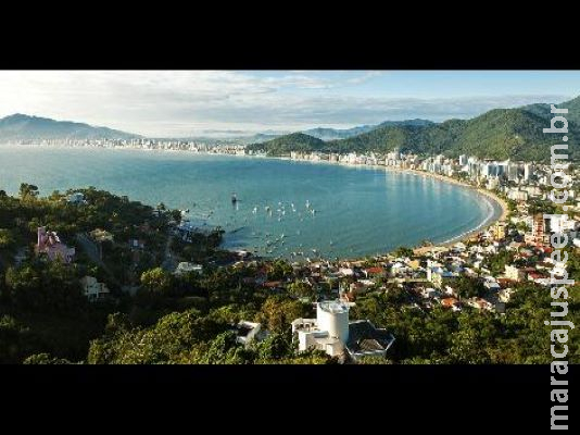 Viajar para as praias brasileiras ou até mesmo para Bonito, MS, fica mais barato entre os meses de março e junho