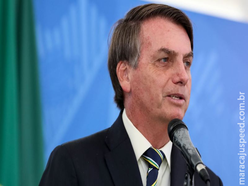 Auxílio emergencial é publicado e governo abre crédito de R$ 98 bi Auxílio emergencial é publicado e governo abre crédito de R$ 98 bi