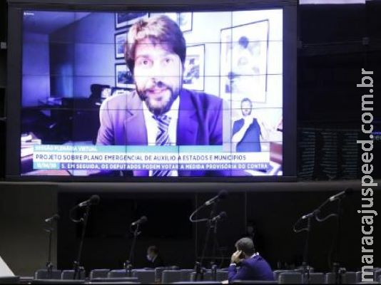 Câmara aprova ajuda a estados e municípios para compensar perda de arrecadação Câmara aprova ajuda a estados e municípios para compensar perda de arrecadação