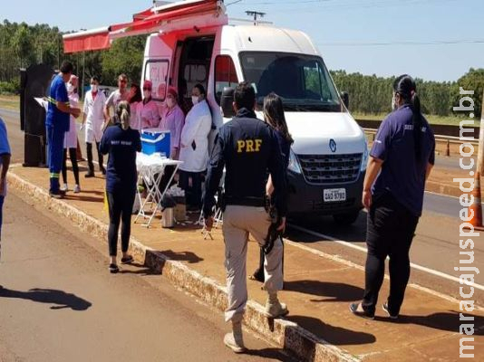 Caminhoneiros são imunizados contra a gripe em Dourados