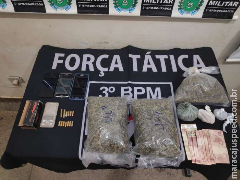 Casal é preso por posse de munição e tráfico de drogas Casal é preso por posse de munição e tráfico de drogas