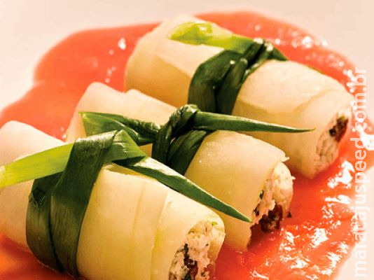 Cascas e bagaços de frutas e legumes viram pratos deliciosos