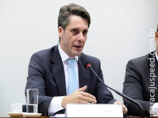 Cerca de 5 mil brasileiros no exterior ainda aguardam volta para casa