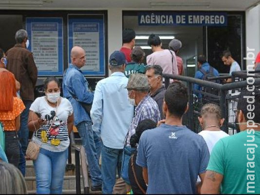 Dobra a procura por seguro-desemprego 