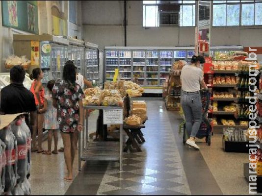 Em plena pandemia, alimentos essenciais ficam mais caros