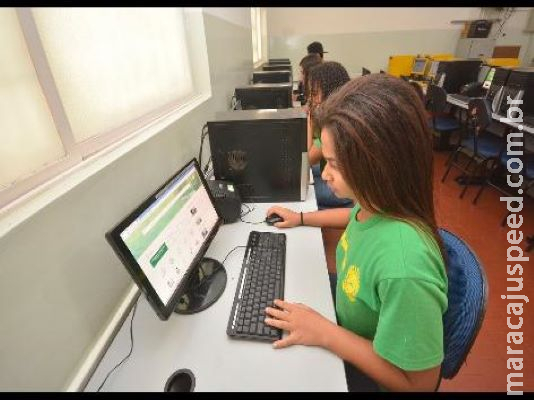 Ensino básico à distância deve ser expandido após pandemia Ensino básico à distância deve ser expandido após pandemia