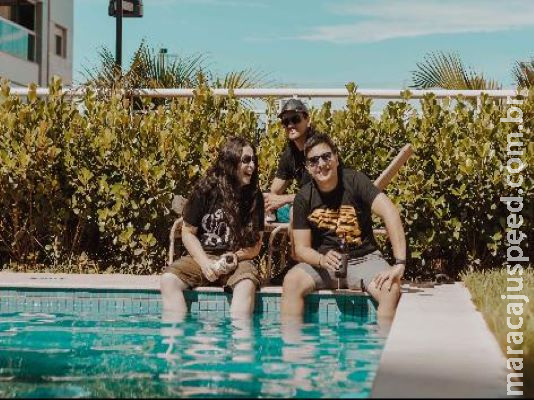 Fim de semana terá shows nas redes sociais e período dedicado a filmes e livros em casa