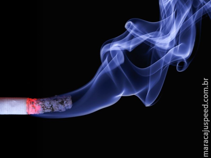 Fumantes têm 14 vezes mais chances de desenvolver casos graves de Covid-19