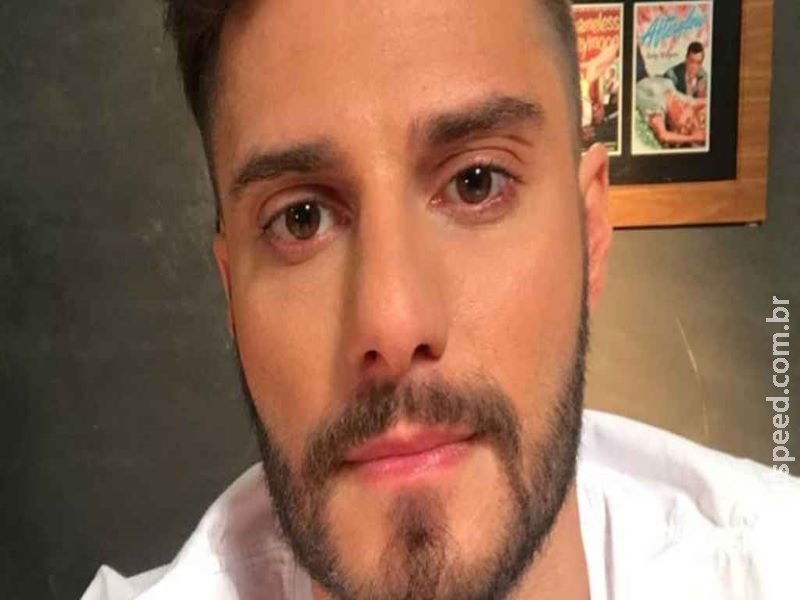 Hugo Bonemer posta vídeo íntimo após eliminação de Felipe Prior do BBB20