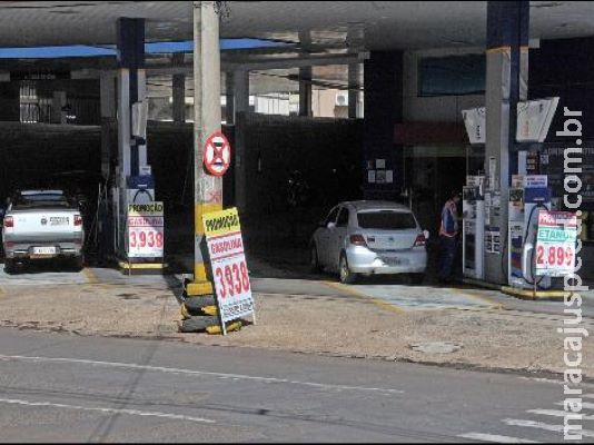 Litro do etanol volta a ser vendido a menos de R$ 3 
