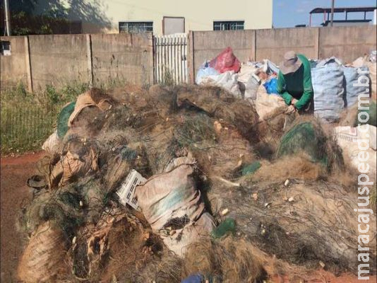 Mais de 600 kg de redes e tarrafas apreendidas são encaminhadas para reciclagem Mais de 600 kg de redes e tarrafas apreendidas são encaminhadas para reciclagem