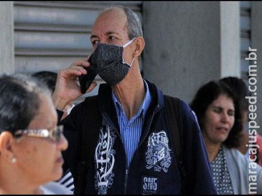 Máscaras caseiras podem ajudar na prevenção contra o coronavírus