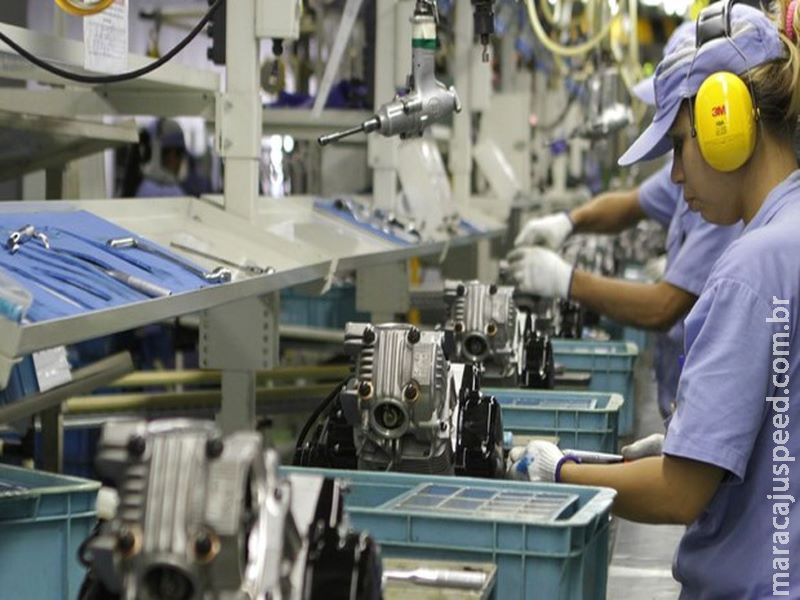 Mercado financeiro projeta queda de 0,48% na economia este ano