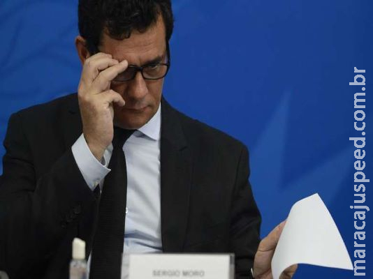 Moro dispara e diz que Bolsonaro havia garantido "carta branca" a ele Moro dispara e diz que Bolsonaro havia garantido "carta branca" a ele