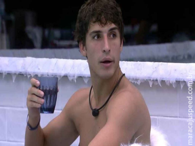 Polícia instaura inquérito para investigar acusações contra Felipe Prior Polícia instaura inquérito para investigar acusações contra Felipe Prior