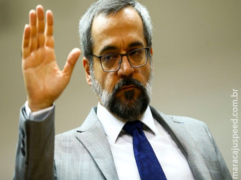 Realização do Enem em 2020 está garantida, diz ministro Realização do Enem em 2020 está garantida, diz ministro