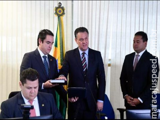 Terceiro colocado em eleição no MT toma posse no Senado Terceiro colocado em eleição no MT toma posse no Senado