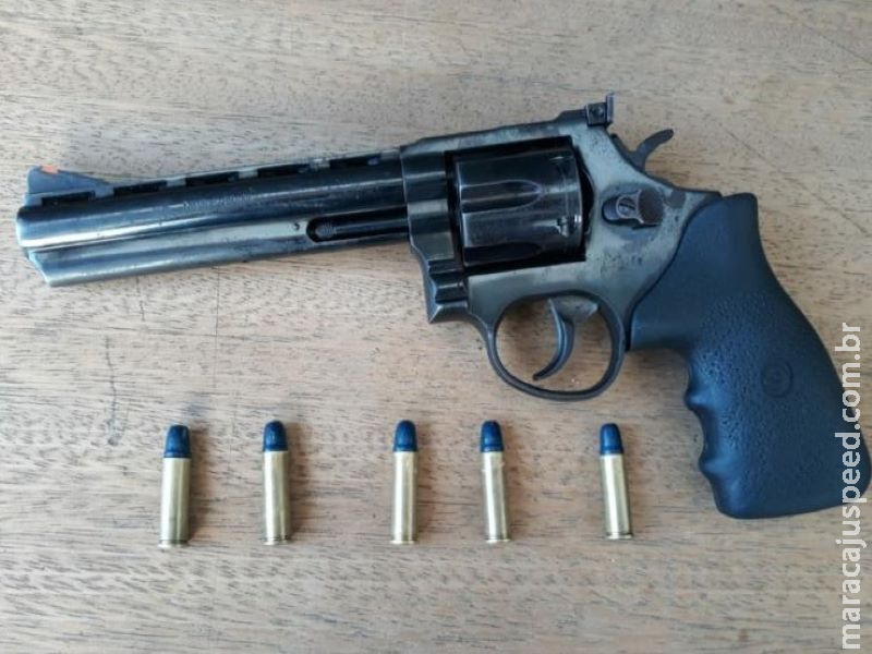 Adolescente é apreendido e confessa assassinato de desafeto Adolescente é apreendido e confessa assassinato de desafeto