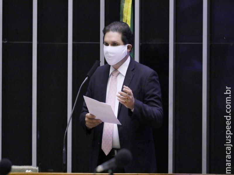Câmara aprova em 1º turno novo texto da PEC do "orçamento de guerra" Câmara aprova em 1º turno novo texto da PEC do "orçamento de guerra"