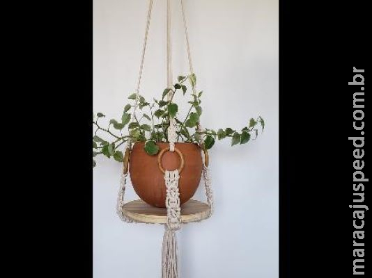 Dentista descobriu no artesanato com fios uma forma de tranquilizar a mente