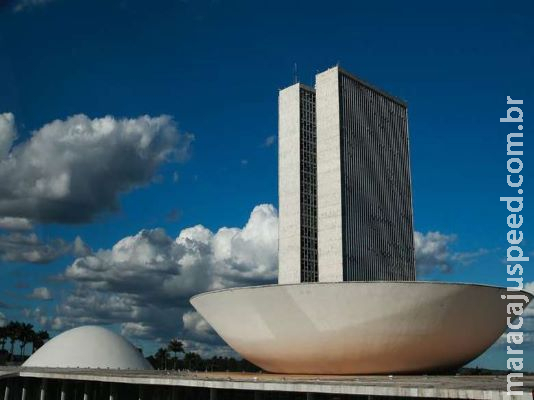 Deputados federais voltam a apreciar auxílio emergencial para estados e municípios