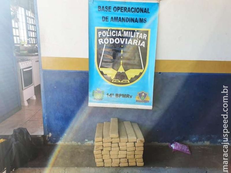 Dupla é presa com quase 60 kg de maconha na MS-376 Dupla é presa com quase 60 kg de maconha na MS-376