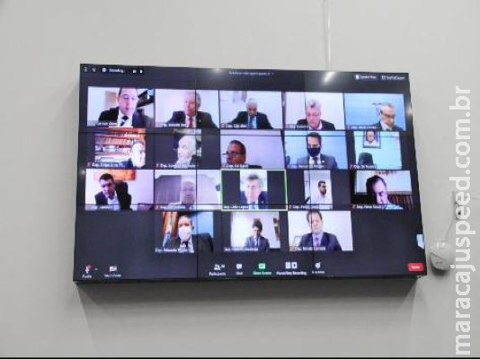 Em véspera de eleições, deputados se “descolam” do governo estadual