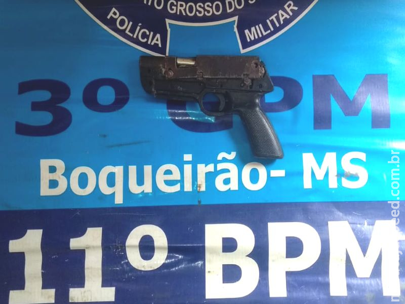 Homem invade casa da ex, é preso e arma de fogo é apreendida Homem invade casa da ex, é preso e arma de fogo é apreendida