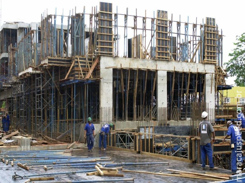 Indústria da construção civil registrou 50% de ociosidade em abril