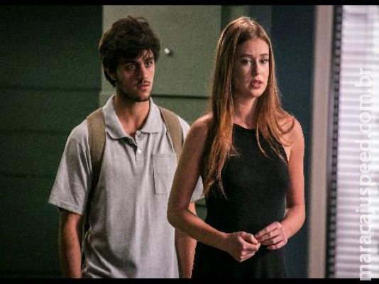 Marina Ruy Barbosa demonstra leveza necessária