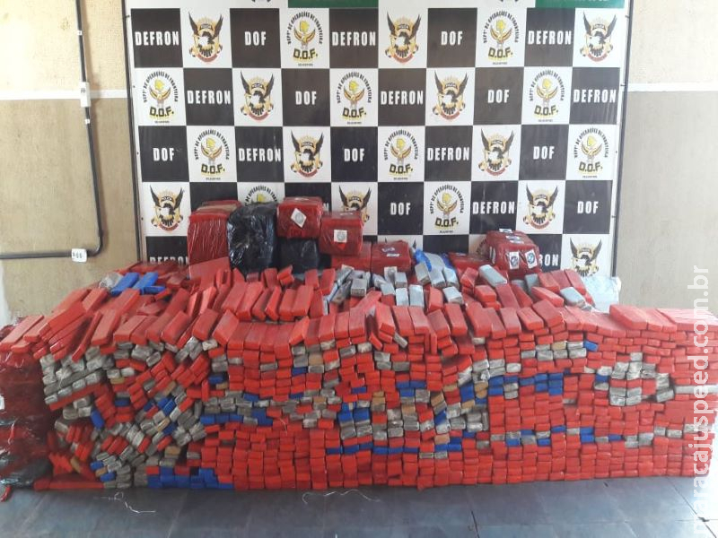 Polícia apreende mais de três toneladas de maconha em MS Polícia apreende mais de três toneladas de maconha em MS