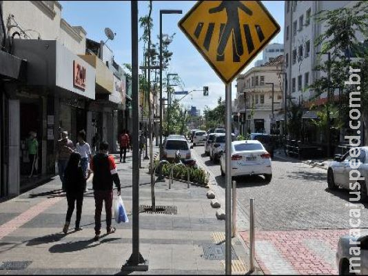 Prefeito espera estudo para antecipar feriados Prefeito espera estudo para antecipar feriados