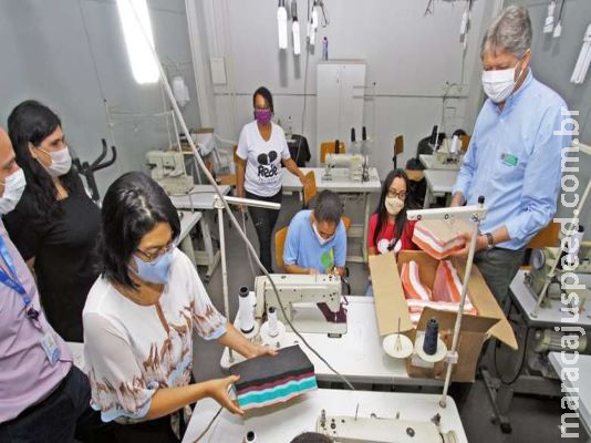 Projeto social vai confeccionar 40 mil máscaras para pessoas carentes