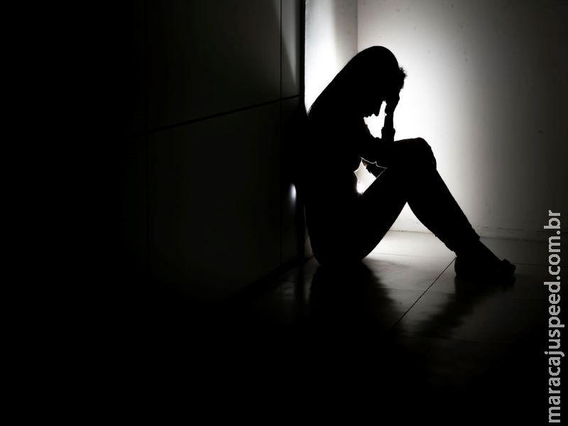 Situação de stress social pode ser gatilho para quem tem esquizofrenia Situação de stress social pode ser gatilho para quem tem esquizofrenia